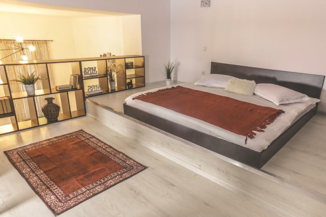 Апартаменты Victoria Duplex Apartament Бухарест Экстерьер фото