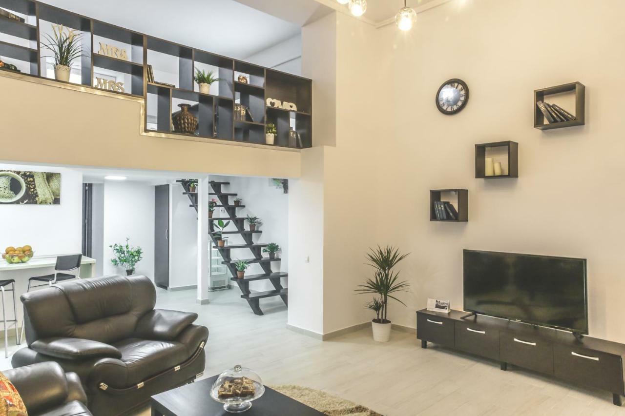 Апартаменты Victoria Duplex Apartament Бухарест Экстерьер фото