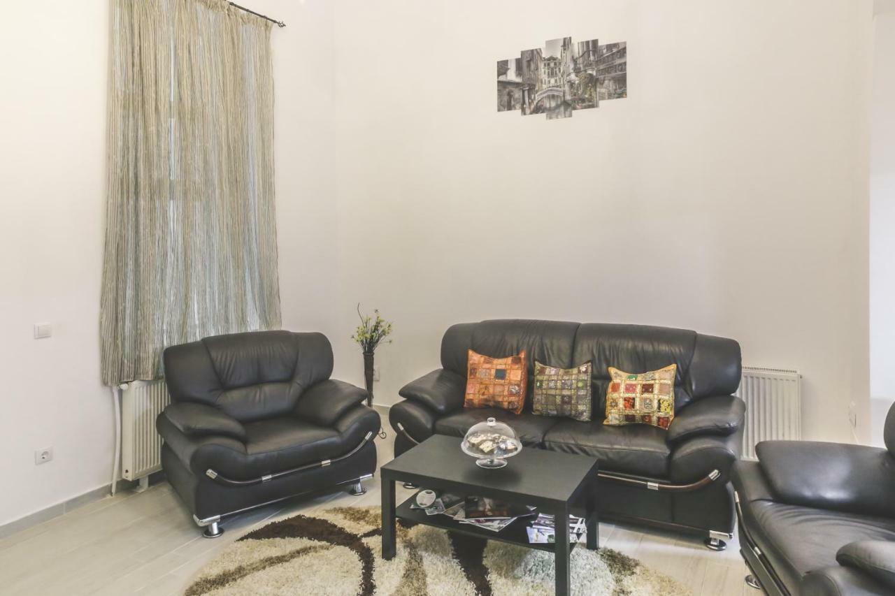 Апартаменты Victoria Duplex Apartament Бухарест Экстерьер фото